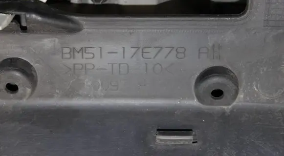Ford Focus Front bumper BM5117E778AH bm5117757a