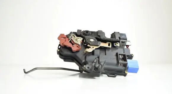 Audi A8 S8 D3 4E Rear door lock 4E0839016