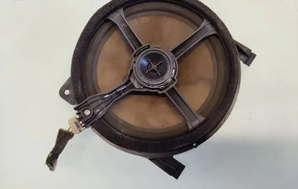 Volvo S60 Panel speaker 8633574