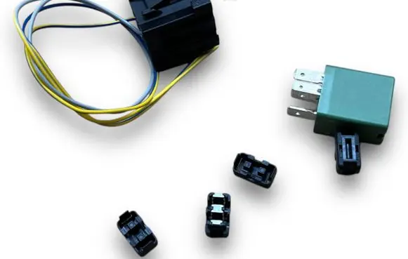 Fiat Punto (188) Battery relay fuse Z198 51730883