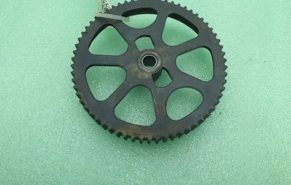 Volkswagen Golf VII Camshaft pulley/ VANOS 04E109111M