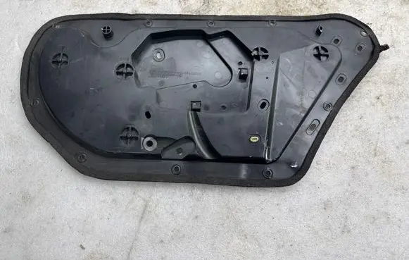 Tesla Model Y Other rear door trim element 104647200E 104647200