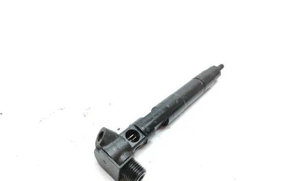 Mercedes-Benz E W212 Fuel injector A6510702887 1315503300863 28348370