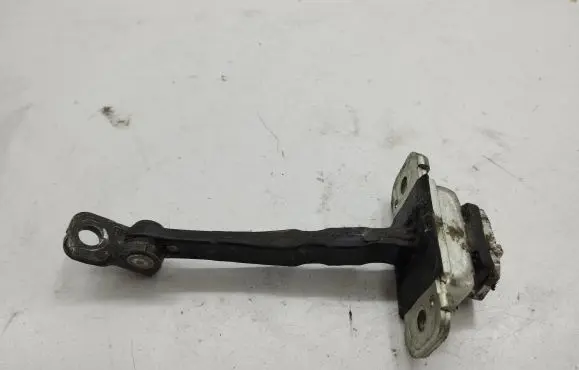KIA Sorento Front door check strap stopper