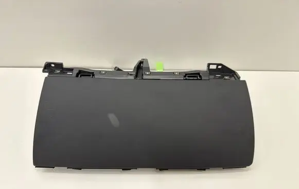 Tesla Model Y Glove box 165930900A T0565336 2915323X