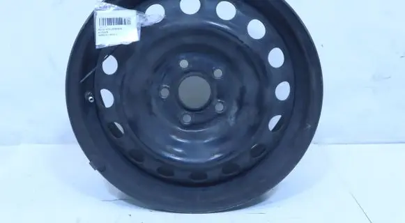 Toyota Yaris XP210 R15 steel rim 2151655