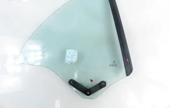 BMW 3 E46 Rear side window