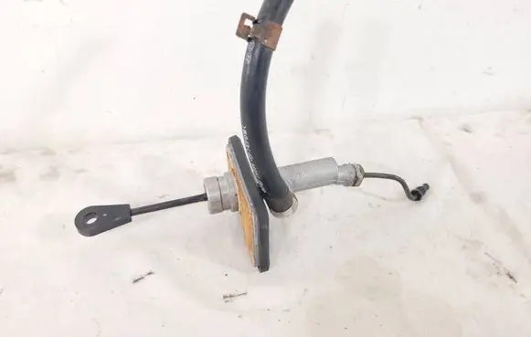 Hyundai i30 Clutch master cylinder 74096