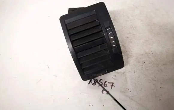 Skoda Octavia Mk2 (1Z) Dash center air vent grill 02124902w 0212-4902w
