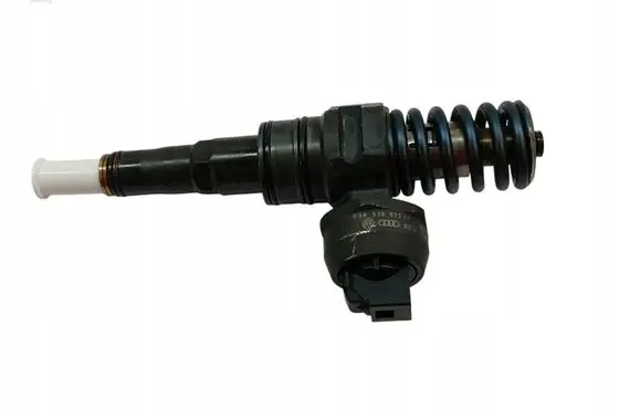 Skoda Octavia Mk2 (1Z) Fuel injector 038130073AG