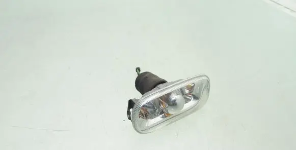 Audi A4 S4 B6 8E 8H Front fender indicator light 8E0949127