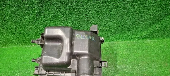 Nissan Pulsar Air filter box cover 