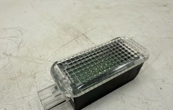 Audi A3 S3 8V Rear door interior light 4E0947415