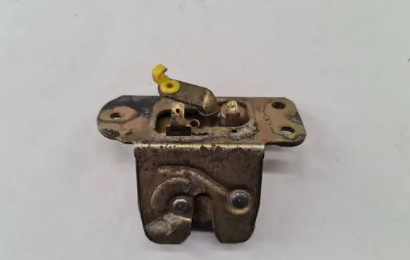 Volvo S40, V40 Tailgate/trunk/boot lock/catch/latch