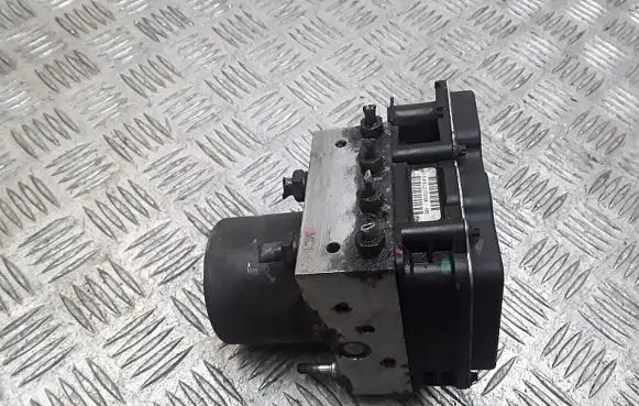 Toyota Corolla Verso AR10 ABS Pump