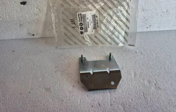 Fiat Ducato EGR valve cooler bracket 55205162