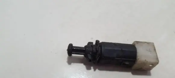 Renault Clio II Brake pedal sensor switch 