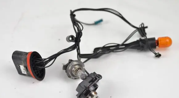 Volkswagen Golf VII Headlight/headlamp wiring loom/harness 16157100 B017