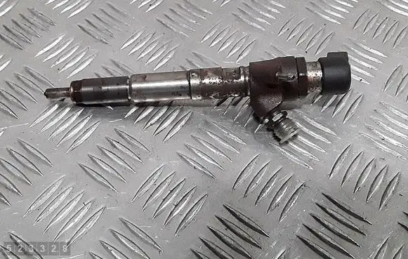 Dacia Duster Fuel injector H8200704191 8200903034