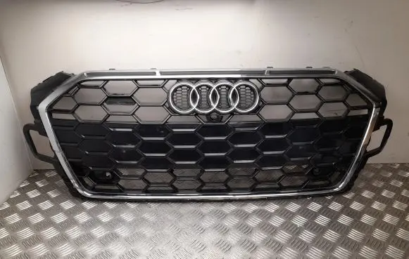 Audi A5 Front grill 8W6853651BL