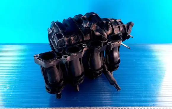 Hyundai i20 (PB PBT) Intake manifold G389204