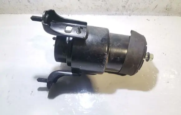 Lexus RX 450H Engine mount bracket