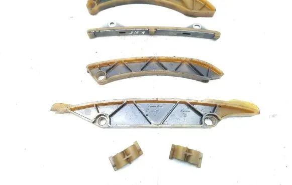 Subaru Outback Slide rail for timing chain 
