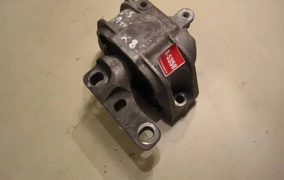 Volkswagen Golf V Engine mount bracket 1K0199262AS