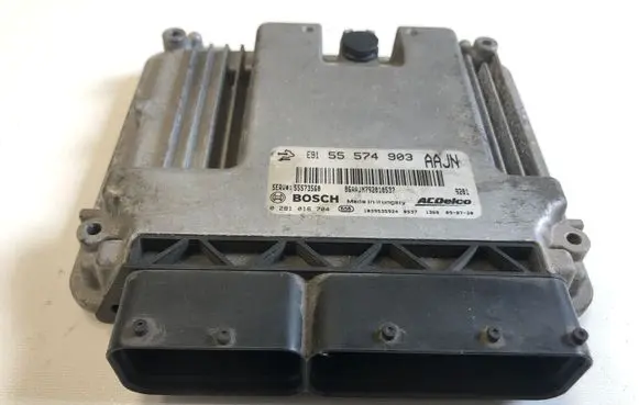 Opel Insignia A Engine control unit/module 55574903 0281016704