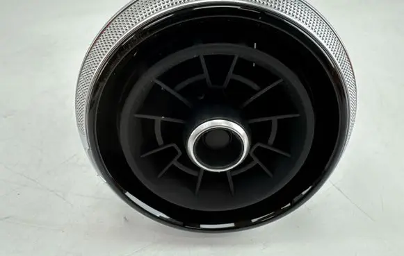 Audi Q2 - Dash center air vent grill 81A820901F