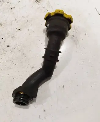 Subaru Legacy Oil fill pipe 