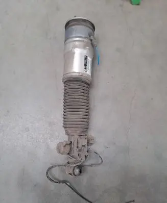 BMW 7 F01 F02 F03 F04 Shock absorber/damper/air suspension 6796930 15140008824