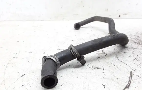 BMW 5 E39 Engine coolant pipe/hose