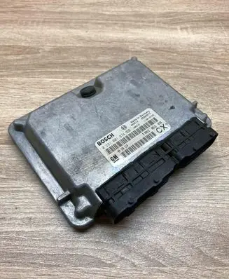 Opel Vectra B Engine control unit/module ECU 09136119 0281001874