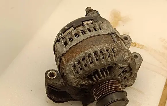 Dodge Durango III Generator/alternator P04801778AF 04801778AA