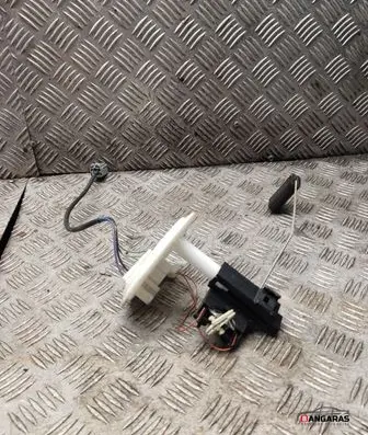 Volvo XC70 Fuel level sensor 