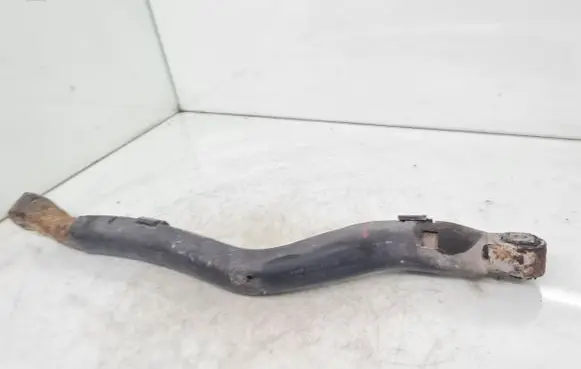Rear control arm