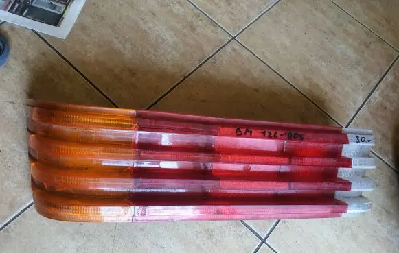 Mercedes-Benz S W126 Rear/tail lights R225902114