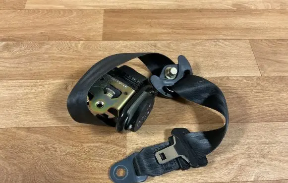 Citroen C4 I Front seatbelt 96527697XX 31032006