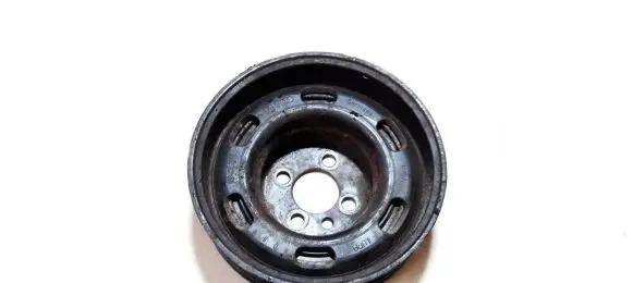 Volkswagen PASSAT B5 Crankshaft pulley 058105251e