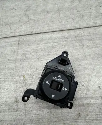 Hyundai i30 Wing mirror control module 935402L900