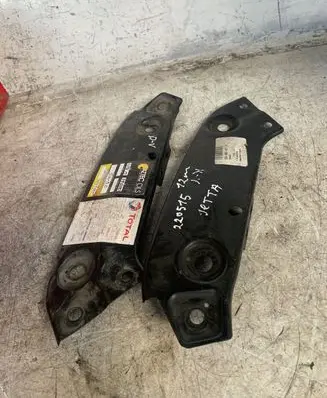 Volkswagen Jetta VI Radiator support slam panel bracket 5c6805931