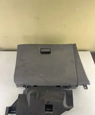 Nissan Almera Tino Glove box 68108BU200 681084U200