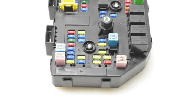 Opel Antara Fuse module 95381499