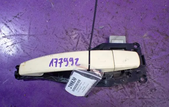 Opel Zafira B Rear door exterior handle