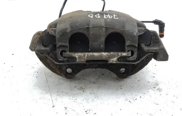 Mercedes-Benz ML W164 Front brake caliper