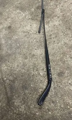 Mercedes-Benz Vito Viano W447 Front wiper blade arm A4478200100