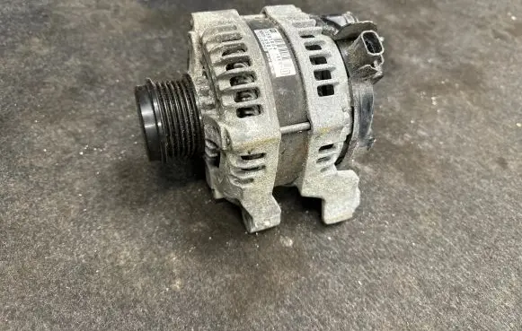 Chevrolet Camaro Generator/alternator 13591604 TN002118901