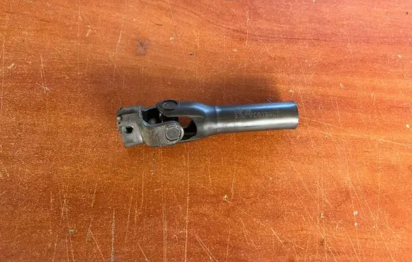 Opel Zafira B Steering column universal joint R4C6199C2