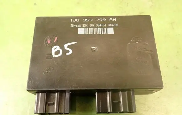 Volkswagen PASSAT B5 Comfort/convenience module 1J0959799AH